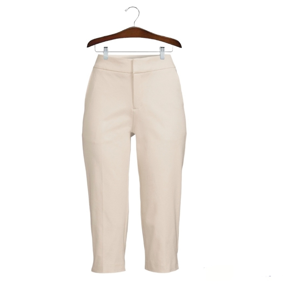 Women's Mid-Rise Button Fly Capri Pants